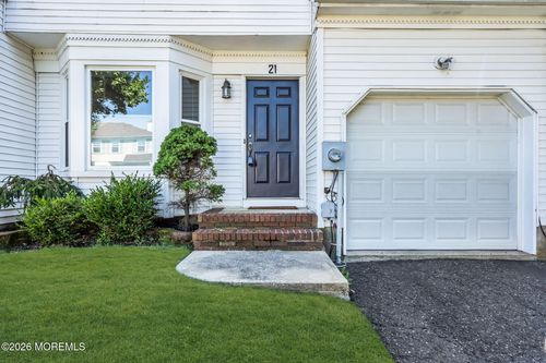 21 Carriage Ln, Englishtown, NJ, 07726-1634 | Card Image