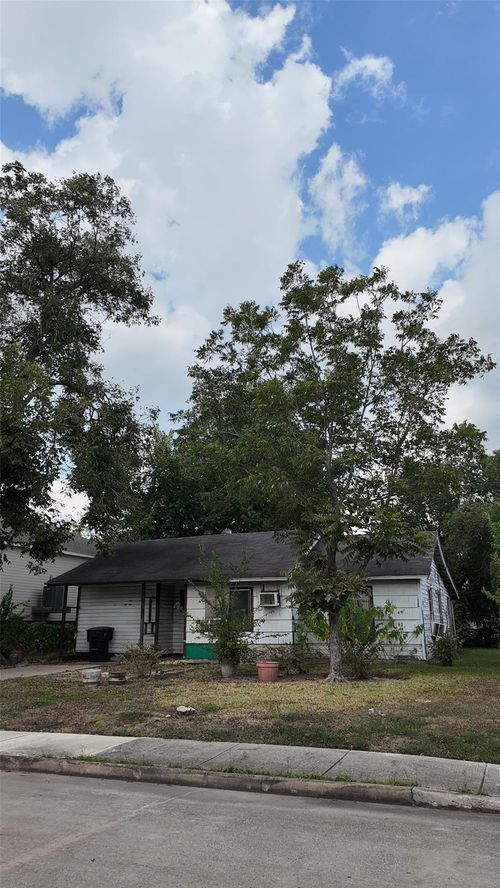 3939 Tristan St, Houston, TX, 77021-2644 | Card Image