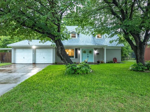536 Nathan St, Burleson, TX, 76028-5812 | Card Image
