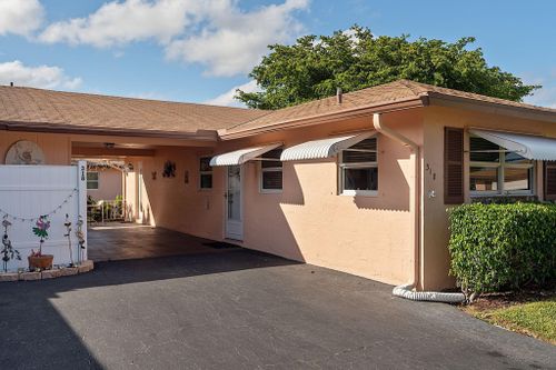 318 Flamingo Ln, Delray Beach, FL, 33445-1834 | Card Image