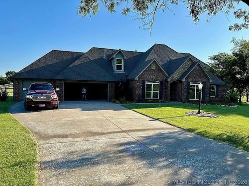 14823 E Fieldstone Dr N, Claremore, OK, 74017-1816 | Card Image