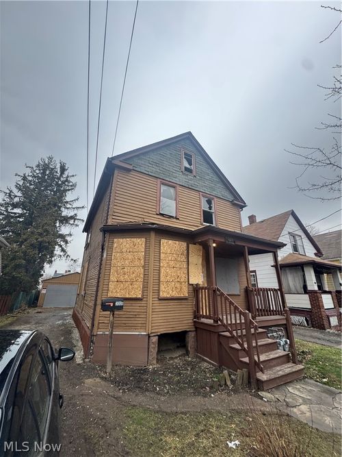 3008 Roanoke Avenue, Cleveland, OH, 44109 | Card Image