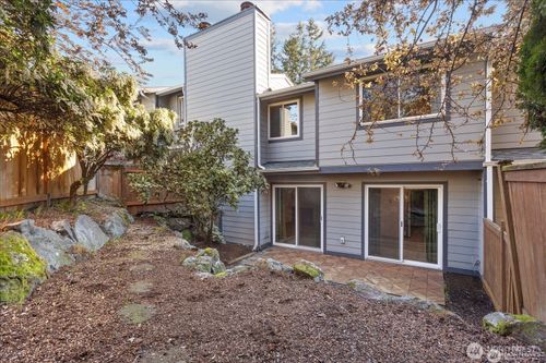 c-15914 3rd Pl Sw, Burien, WA, 98166-3036 | Card Image