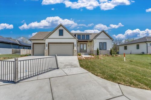 264 S Ciderbluff Cir, Goddard, KS, 67052-8998 | Card Image