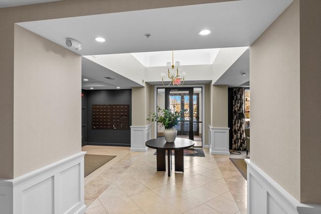 APT-112 - 1320 Riverside Ln, Condo with 2 bedrooms, 2 bathrooms and null parking in Mendota Heights MN | Image 9