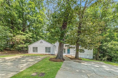 5428 Glen Haven Dr, Atlanta, GA, 30349-6481 | Card Image