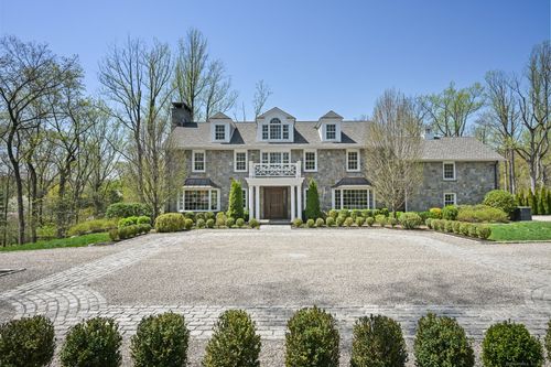 33 Cliffdale Rd, Greenwich, CT, 06831-2902 | Card Image