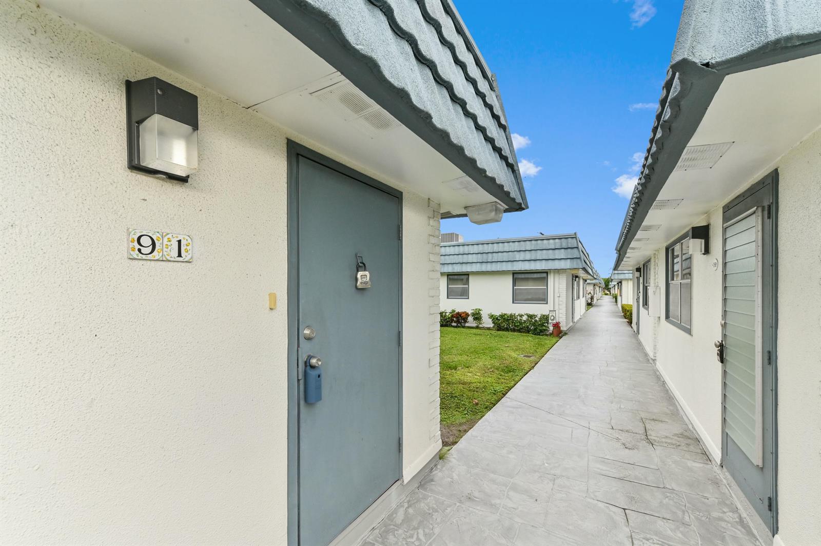 Residential Lease in Delray Beach 5
