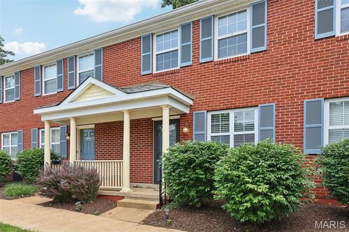 8854 Flamingo Ct, Saint Louis, MO, 63144-1129 | Card Image