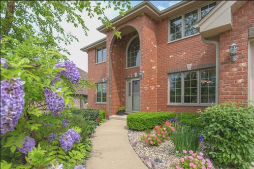 12002 Ashbrook Ln, Mokena, IL, 60448-8159 | Card Image