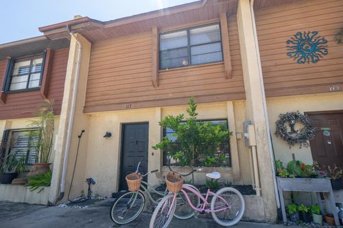 117 Harbor Dr, Cape Canaveral, FL, 32920-2541 | Card Image