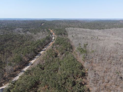 2 Pyburns Dr, Savannah, TN, 38372-6603 | Card Image