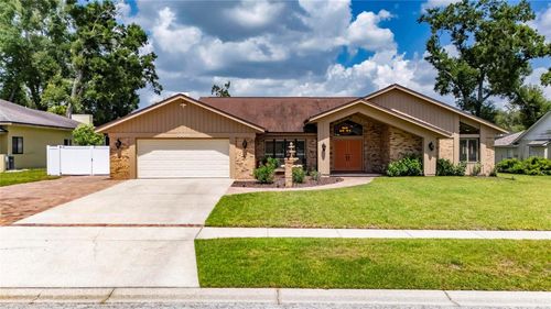 2001 Cimmaron Run Dr, Valrico, FL, 33594-4774 | Card Image