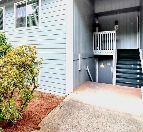 c7-2949 Se Mile Hill Dr, Port Orchard, WA, 98366-6203 | Card Image
