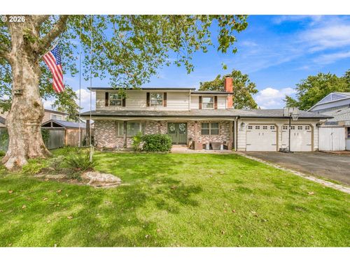 827 Nantucket Ave, Eugene, OR, 97404-2785 | Card Image