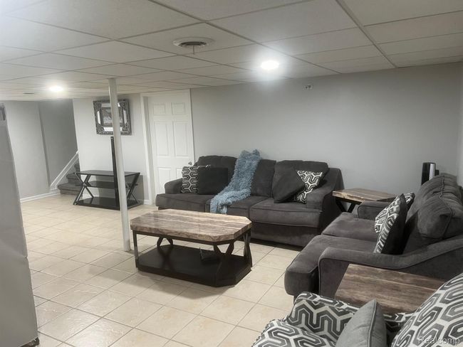 17540 Edward Cir, Condo with 2 bedrooms, 2 bathrooms and null parking in Clinton Twp MI | Image 26
