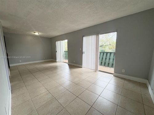 38-8913 Nw 28th Dr, Coral Springs, FL, 33065-5284 | Card Image