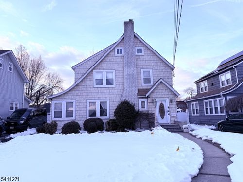 820 W 8th St, Plainfield, NJ, 07063-1511 | Card Image