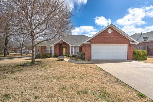 701 Sw Maidstone Avenue, Bentonville, AR, 72712 | Card Image