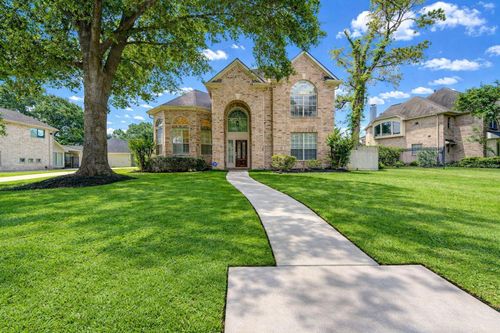 18 Arbor Bend Dr, Houston, TX, 77070-4329 | Card Image