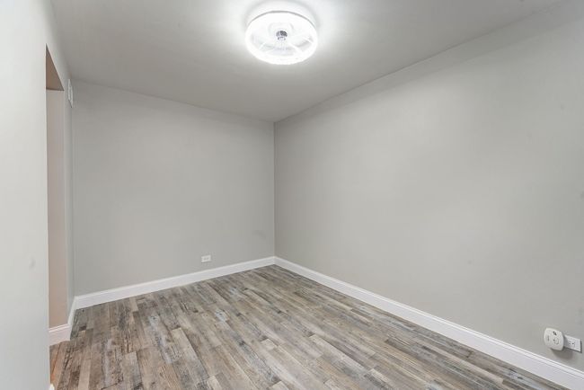 APT-102 - 5300 Carriageway Dr, Condo with 2 bedrooms, 1 bathrooms and 2 parking in Rolling Meadows IL | Image 5