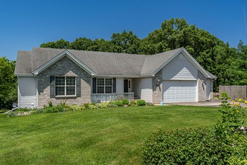 7423 Cunningham Rd, Rockford, IL, 61102-2314 | Card Image