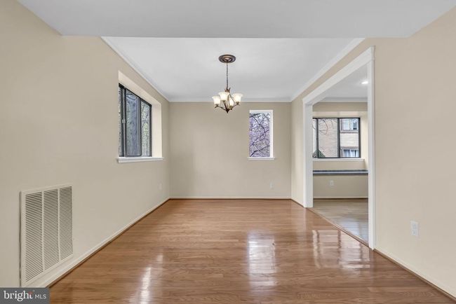 5C - 1665 Parkcrest Cir, Condo with 2 bedrooms, 1 bathrooms and null parking in RESTON VA | Image 21