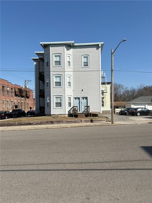 551 Wood Ave, Woonsocket, RI, 02895-2195 | Card Image