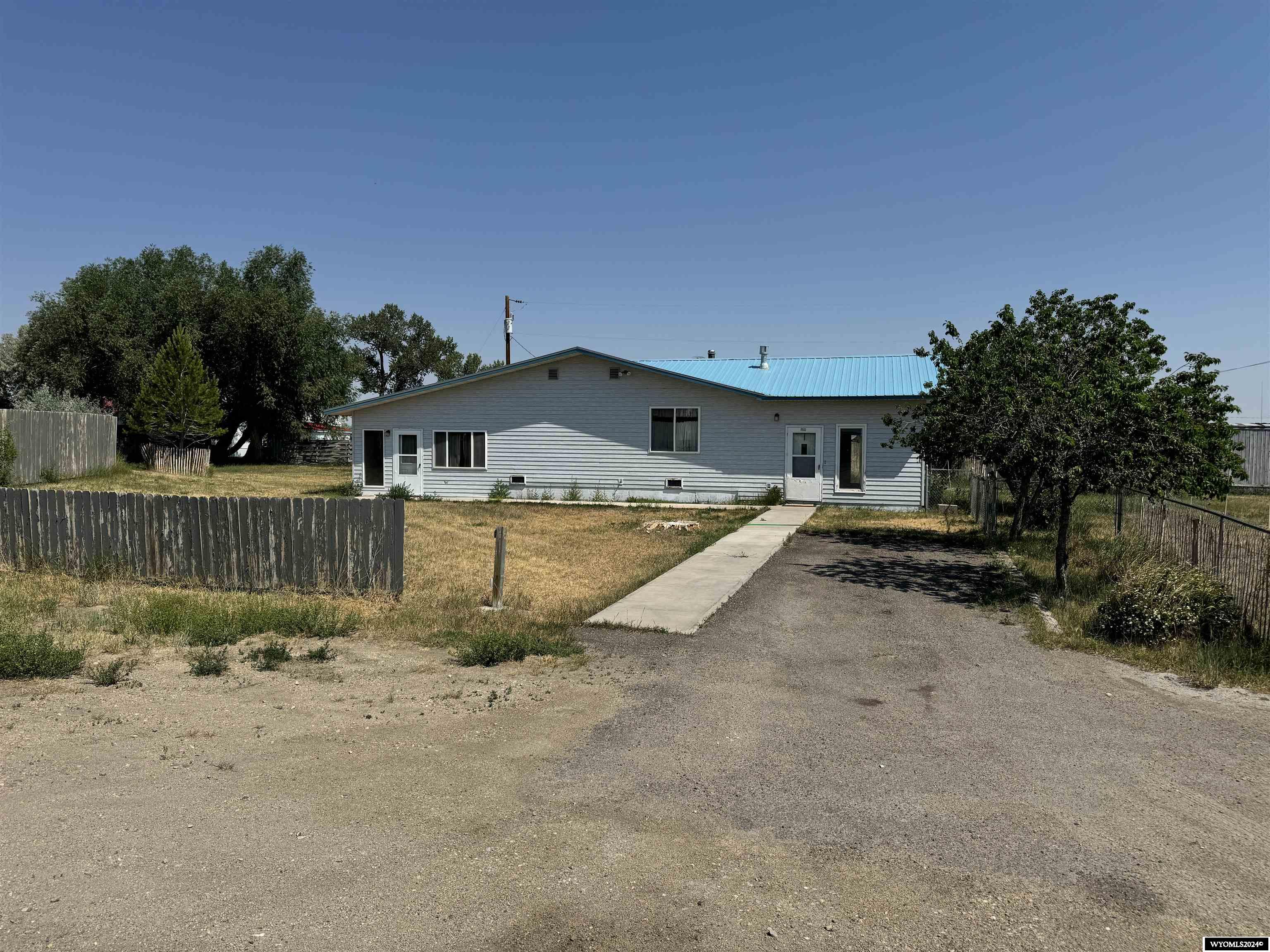 Rochester Ave, Saratoga, WY 82331