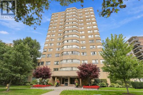 303-4 Park Vista, Toronto (O'Connor-Parkview), ON, M4B3M8 | Card Image