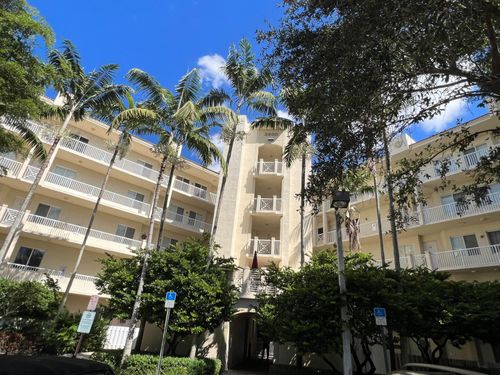 309-3600 Oaks Clubhouse Dr, Pompano Beach, FL, 33069-3695 | Card Image