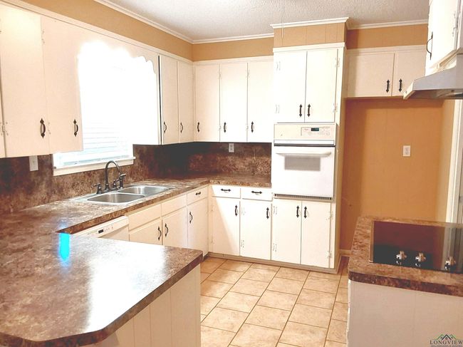 1011 Hillcrest, House other with 3 bedrooms, 1 bathrooms and null parking in Linden TX | Image 14