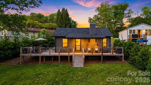 873 Pine Tree Rd, Taylorsville, NC, 28681-8073 | Card Image