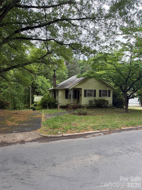 1611 W 5th Ave, Gastonia, NC, 28052-3614 | Card Image