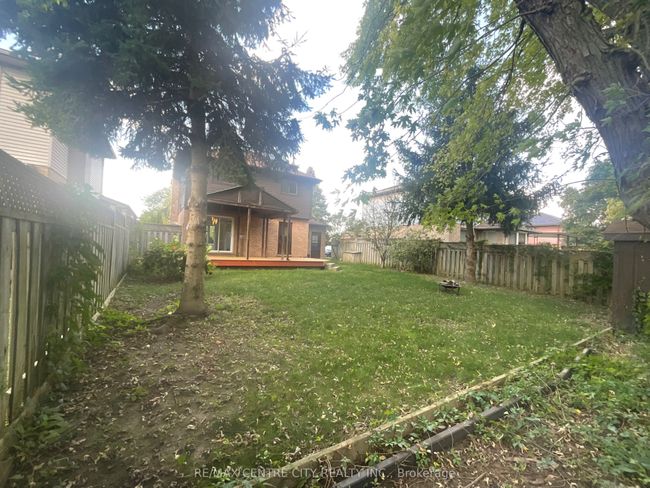 969 Apache Rd, House other with 3 bedrooms, 3 bathrooms and 4 parking in London ON | Image 4