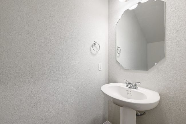 215 Desperado St, House other with 3 bedrooms, 3 bathrooms and 2 parking in Kyle TX | Image 14