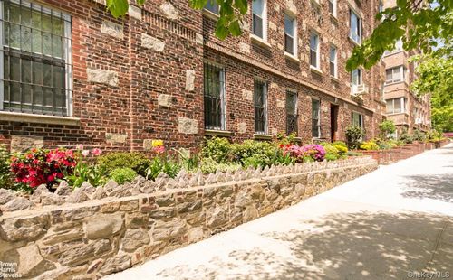 apt-3b-4445 Post Rd, Bronx, NY, 10471-3424 | Card Image