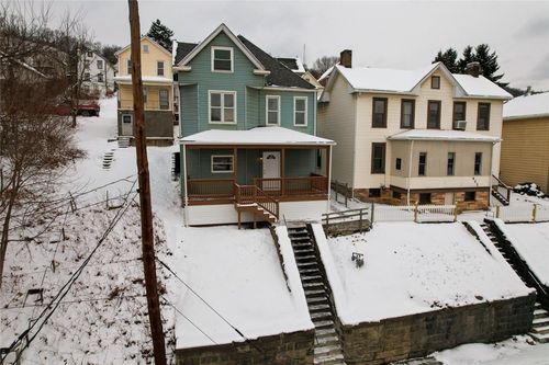 424 W 7th Ave, Tarentum, PA, 15084-1310 | Card Image