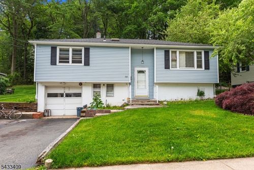 160 Brook Dr, Dover, NJ, 07801-4705 | Card Image