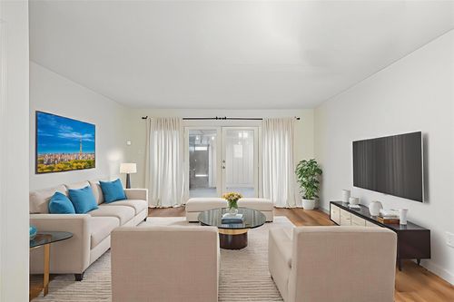 72-5813 Doliver Dr, Houston, TX, 77057-2403 | Card Image