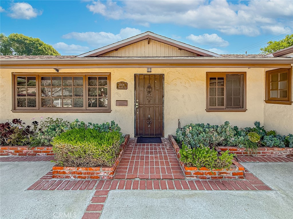 Residential in Chatsworth 5