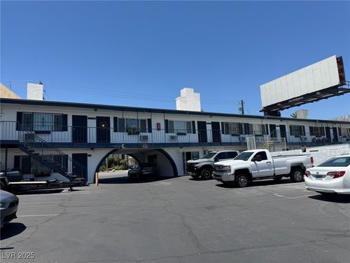 unit-16-4600 Paradise Rd, Las Vegas, NV, 89169-7116 | Card Image