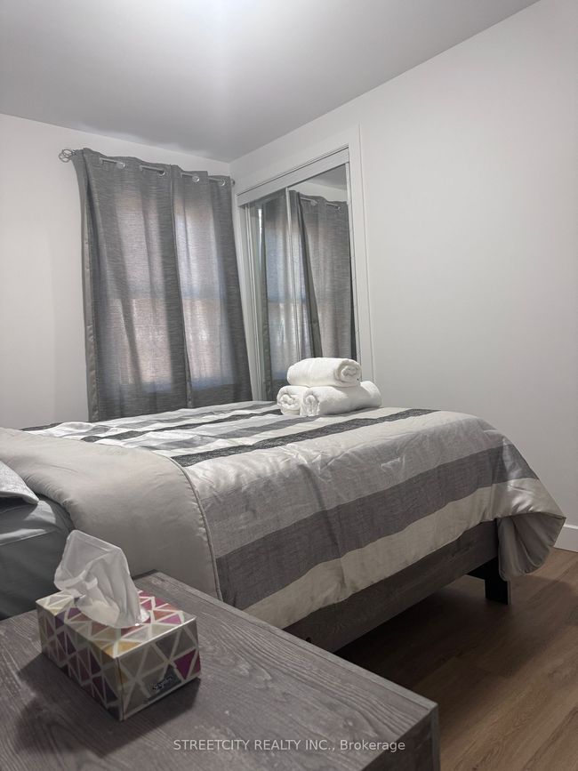 22 Tweedsmuir Ave, House other with 3 bedrooms, 1 bathrooms and 2 parking in London ON | Image 7