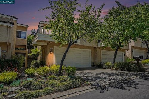 2042 Lost Lake Pl, Martinez, CA, 94553-6421 | Card Image