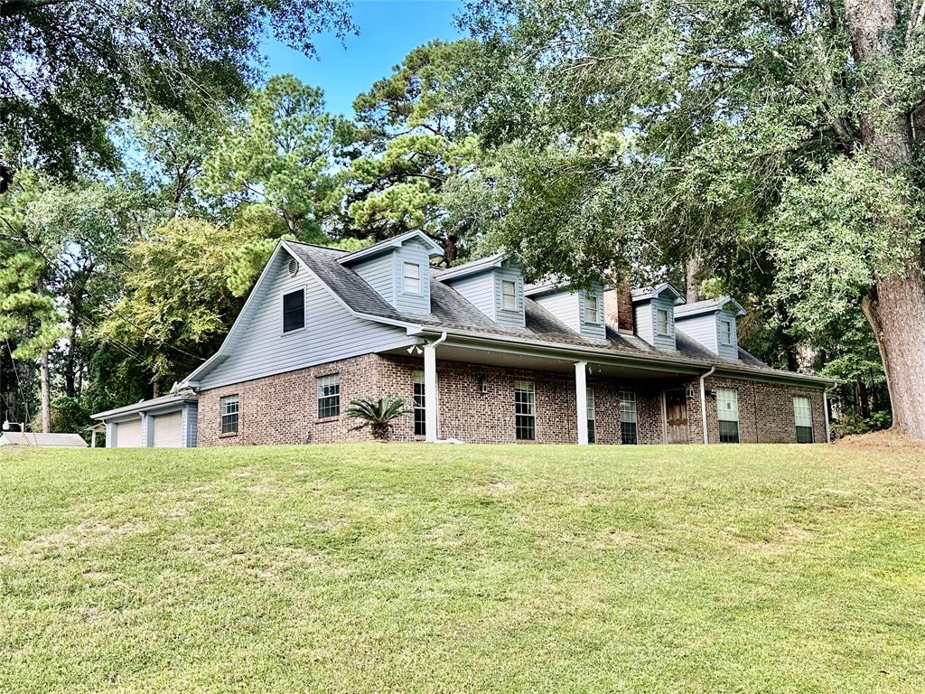 Magnolia St, Woodville, TX 75979