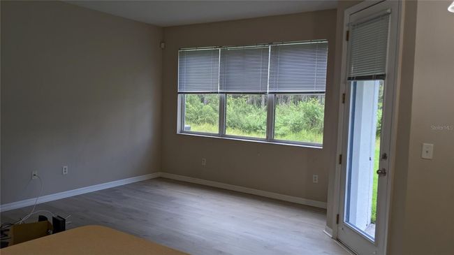 living room | Image 15