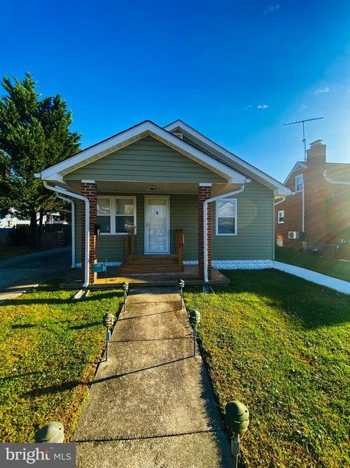 619 Franklin Ave, BALTIMORE, MD, 21221-4930 | Card Image