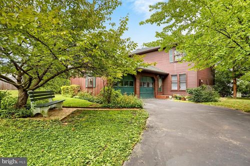 2024 Mill Plain Ct, HARRISBURG, PA, 17110-3418 | Card Image