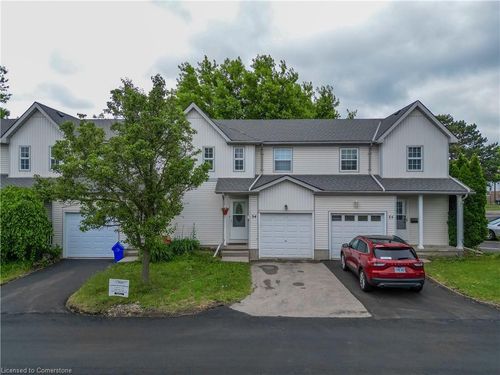 34-90 Mooregate Cres, Kitchener, ON, N2M5P7 | Card Image