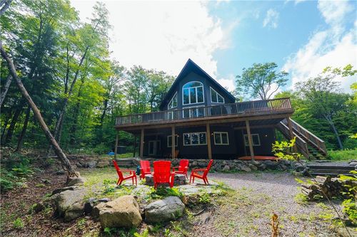 95 Chipmunk Lane, Magnetawan, ON, P0A1P0 | Card Image